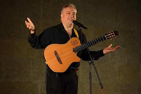 FRANCESCO BUZZURRO